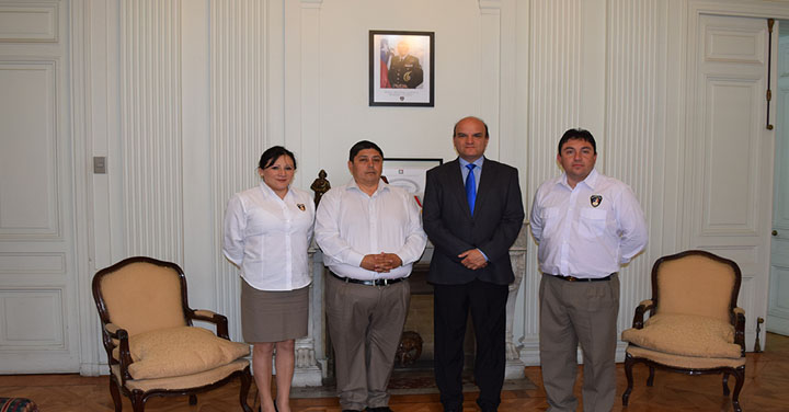 Cuerpos de Bomberos de Llanquihue y Quillota se reunieron con el Presidente Nacional