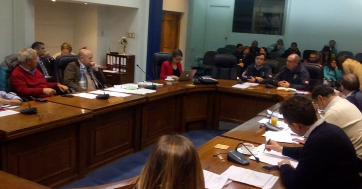 Consejo Regional de Bomberos de Ñuble realizó exposición ante autoridades de la Municipalidad de Chillán