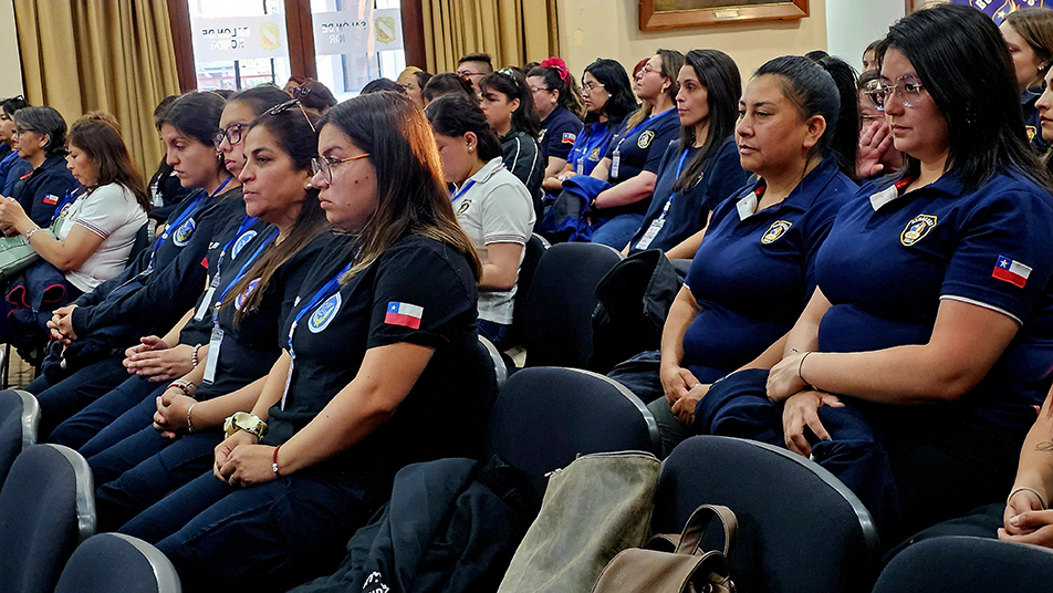 Bomberas de todo el país se reunieron para ver el rol de la mujer en los siguientes años en la institución