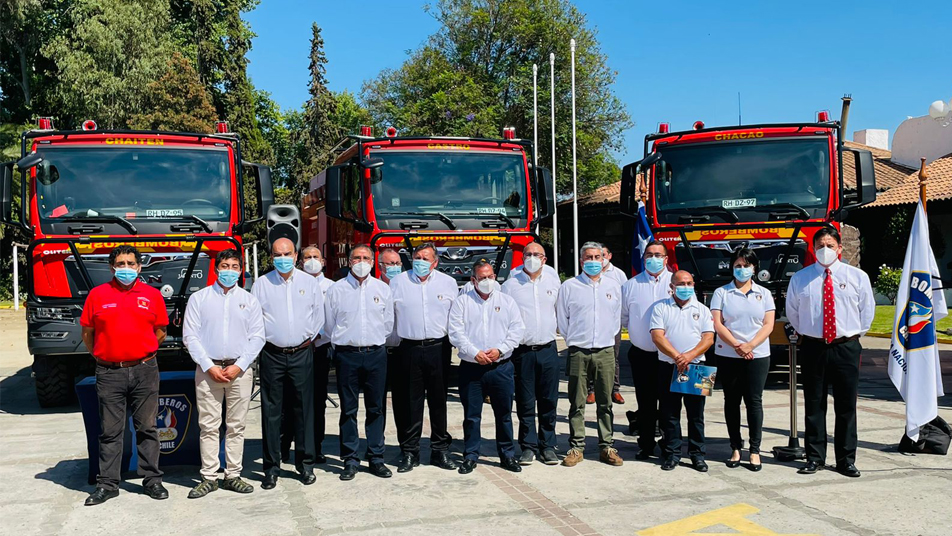 Presidente Nacional en entrega de carros “Es bueno que sepan cómo se financió este proyecto y flamantes unidades” 