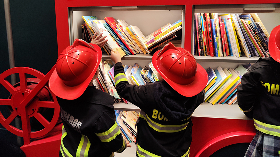 Museo de Bomberos de Santiago celebra el Mes del Libro y la Lectura con talleres gratuitos para todas las edades