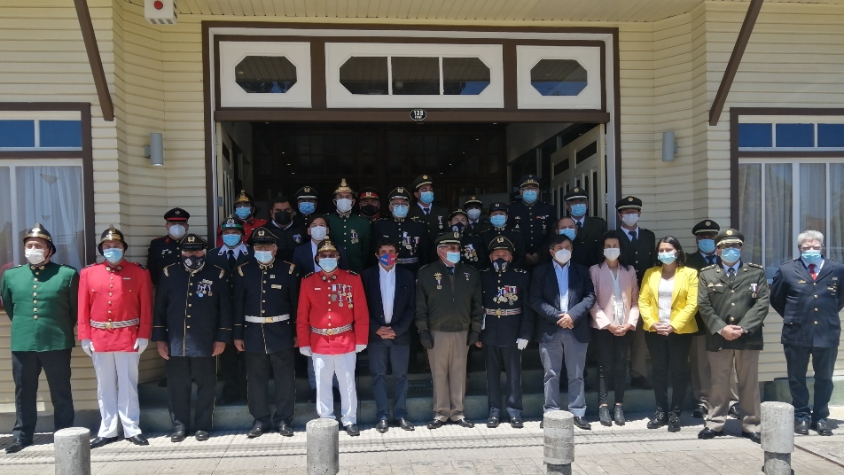 Bomberos de la Provincia de Valdivia fueron homenajeados por su labor y años de servicio