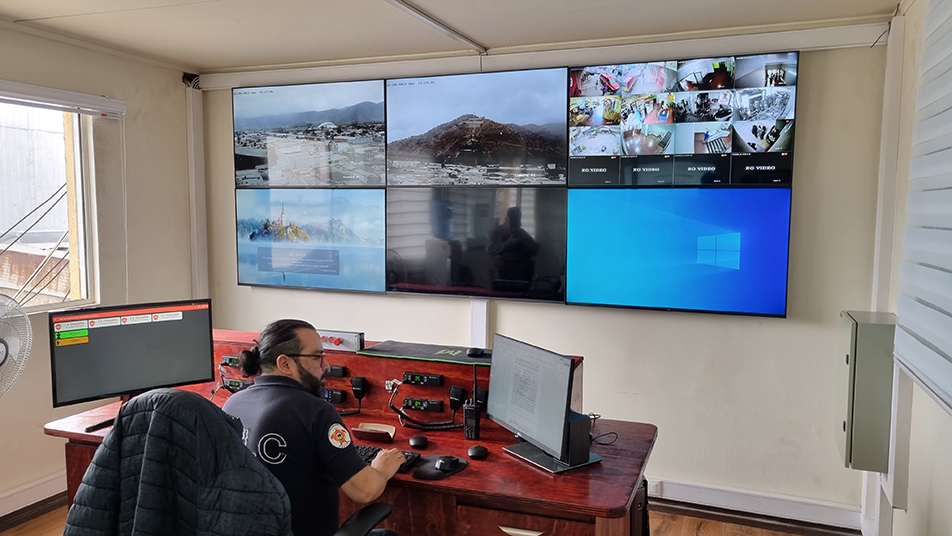 Cuerpo de Bomberos de La Calera inauguró su nueva Central de Alarmas