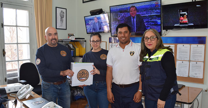 SNO recibió carpeta de acreditación del equipo USAR Bomberos de Antofagasta