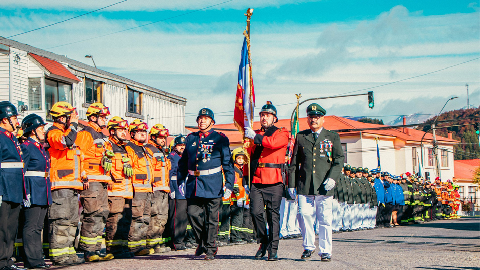 Cuerpo de Bomberos de Coyhaique celebró aniversario N° 84