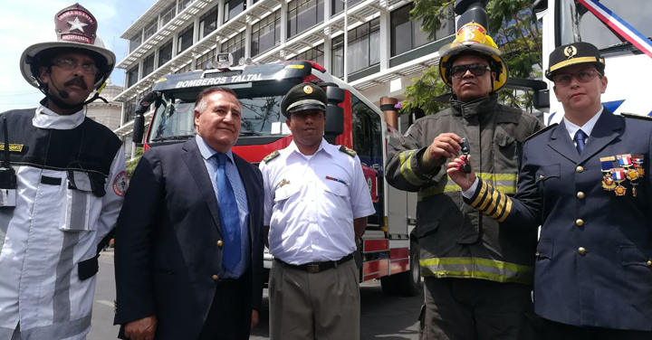 Gobierno Regional entregó nuevo equipamiento a Bomberos de la Región de Antofagasta