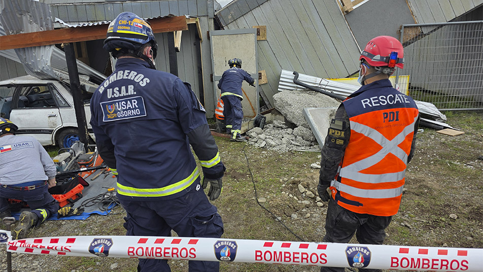Gran despliegue de Bomberos de Chile en Ejercicio Solidaridad 2025