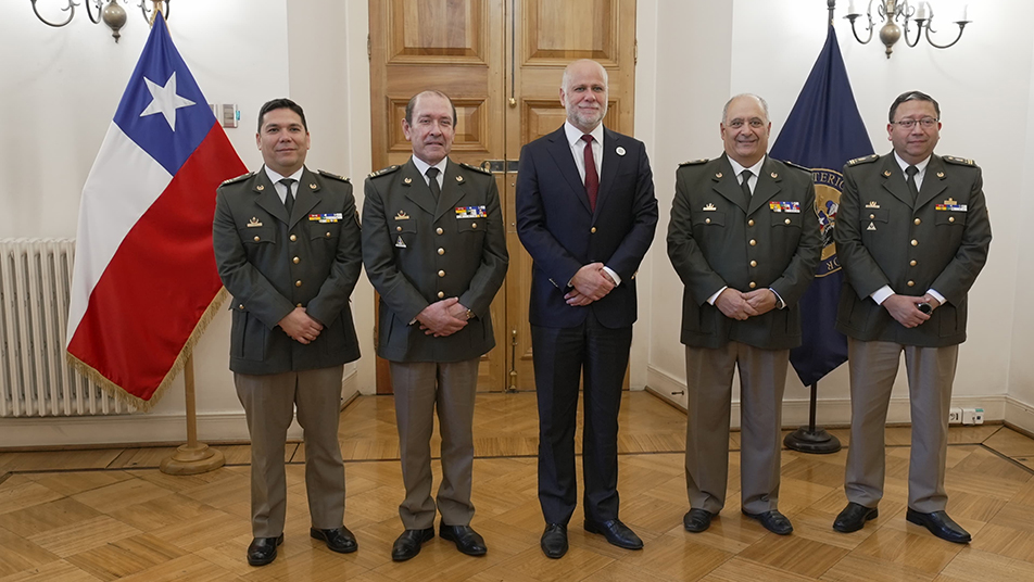 Bomberos de Chile se reúne con el Ministro y Subsecretario del Interior