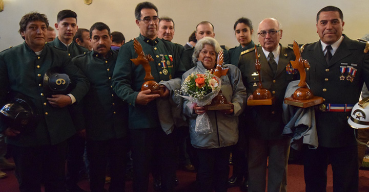 CORMA homenajeó a Bomberos de Chile con el Premio Mérito 2017