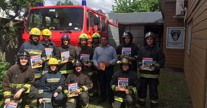 Once nuevos voluntarios se integran a las filas del Cuerpo de Bomberos de Coyhaique