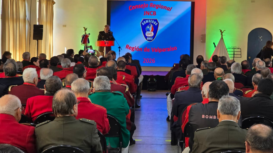 Consejo Regional de Bomberos de Valparaíso conmemora 50 años reconociendo a Bomberos Insignes en Quilpué