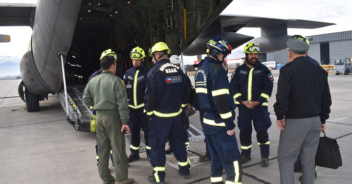 Grupo USAR Boch participó en ejercicio de movilización de carga en base de la Fach