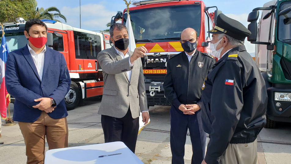 Peñaflor y San José de Maipo reciben nuevos carros del proyecto “VII Etapa de Adquisición de Material Mayor RM”