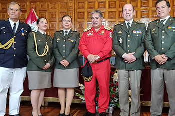 350 Bomberos Peru