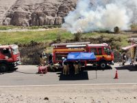 Incendio en pastizales movilizó a Cuerpos de Bomberos de la región de Tarapacá