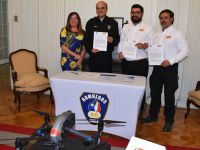 Bomberos de Chile firma convenio de colaboración con la ONG Drone SAR Chile