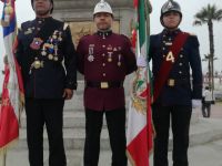 En Perú condecoran dos estandartes del Cuerpo de Bomberos de Iquique 