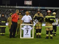 “Emocionante y Gratificante” homenaje de Colo Colo a Bomberos de Chile