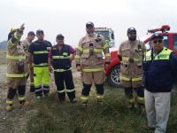 Vicepresidente del Consejo Regional de Bomberos visitó incendio forestal de Alepue en la región de Los Ríos